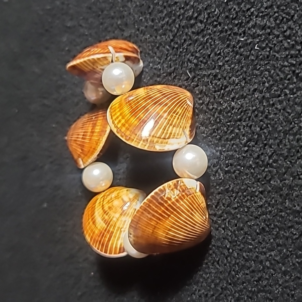 Real Clam Shell Bracelet